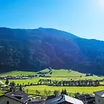 Daire Glueck Auf By Interhome Mittersill